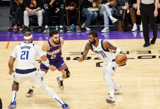 Kyrie Irving, Dallas Mavericks, NBA, Phoenix Suns