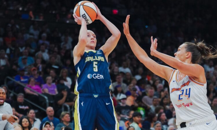 Paige Bueckers, Dallas Wings, WNBA, Phoenix Mercury