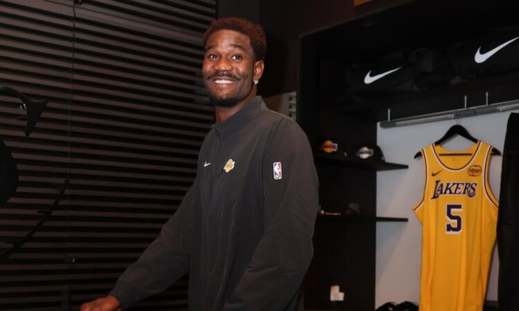 Deandre Ayton, Los Angeles Lakers, NBA, Luka Doncic, LeBron James