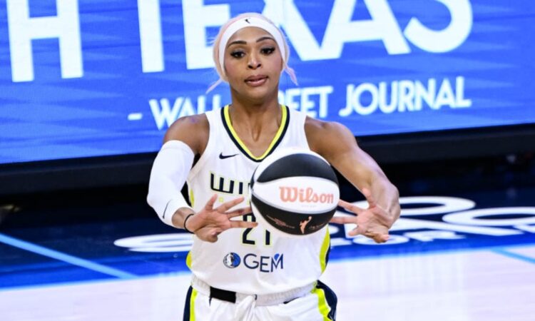 DiJonai Carrington, Dallas Wings, WNBA