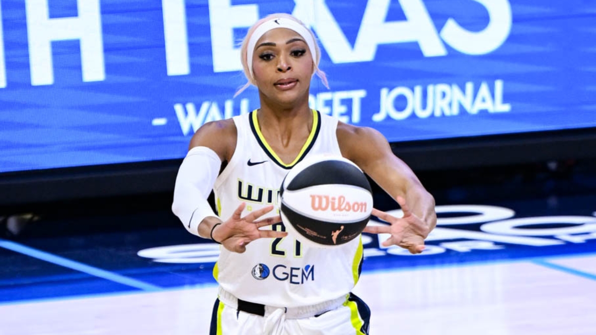 DiJonai Carrington, Dallas Wings, WNBA