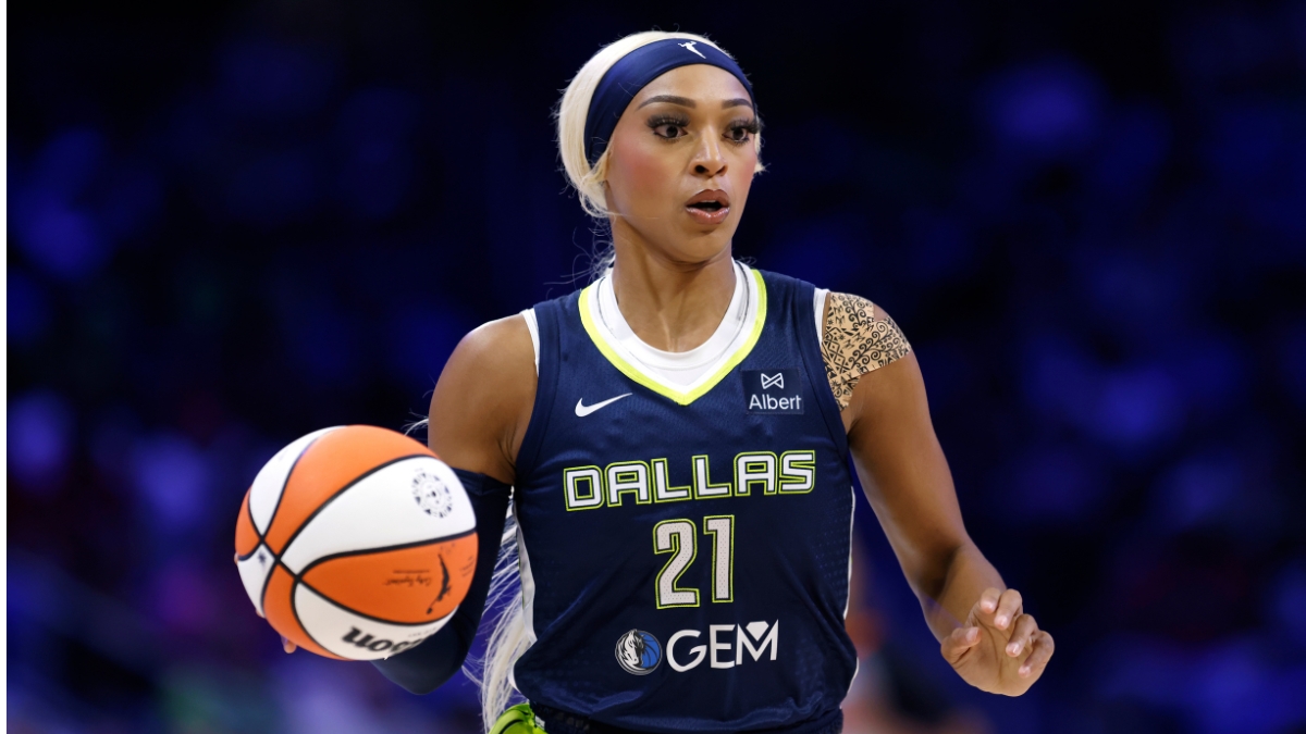 DiJonai Carrington, Dallas Wings, WNBA
