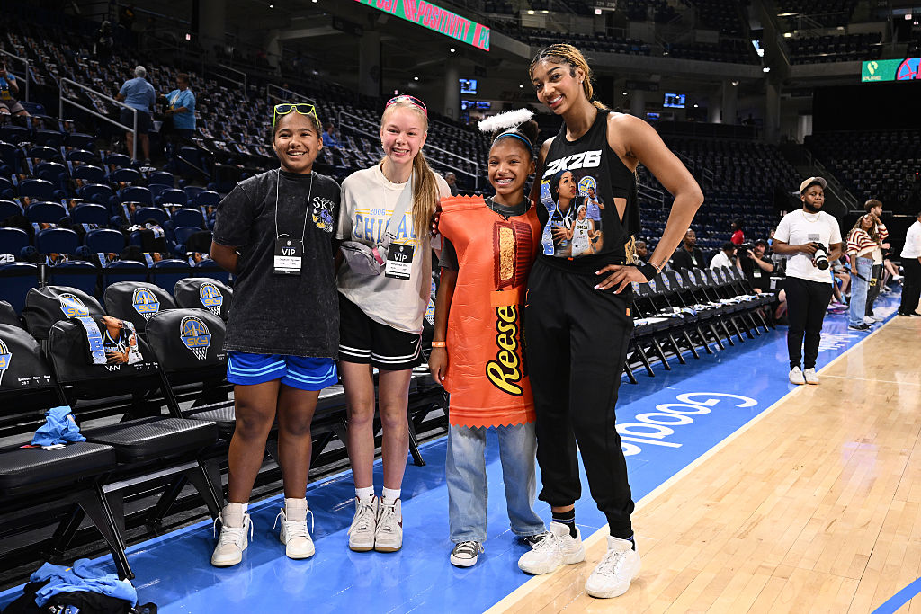 Angel Reese, Chicago Sky, WNBA