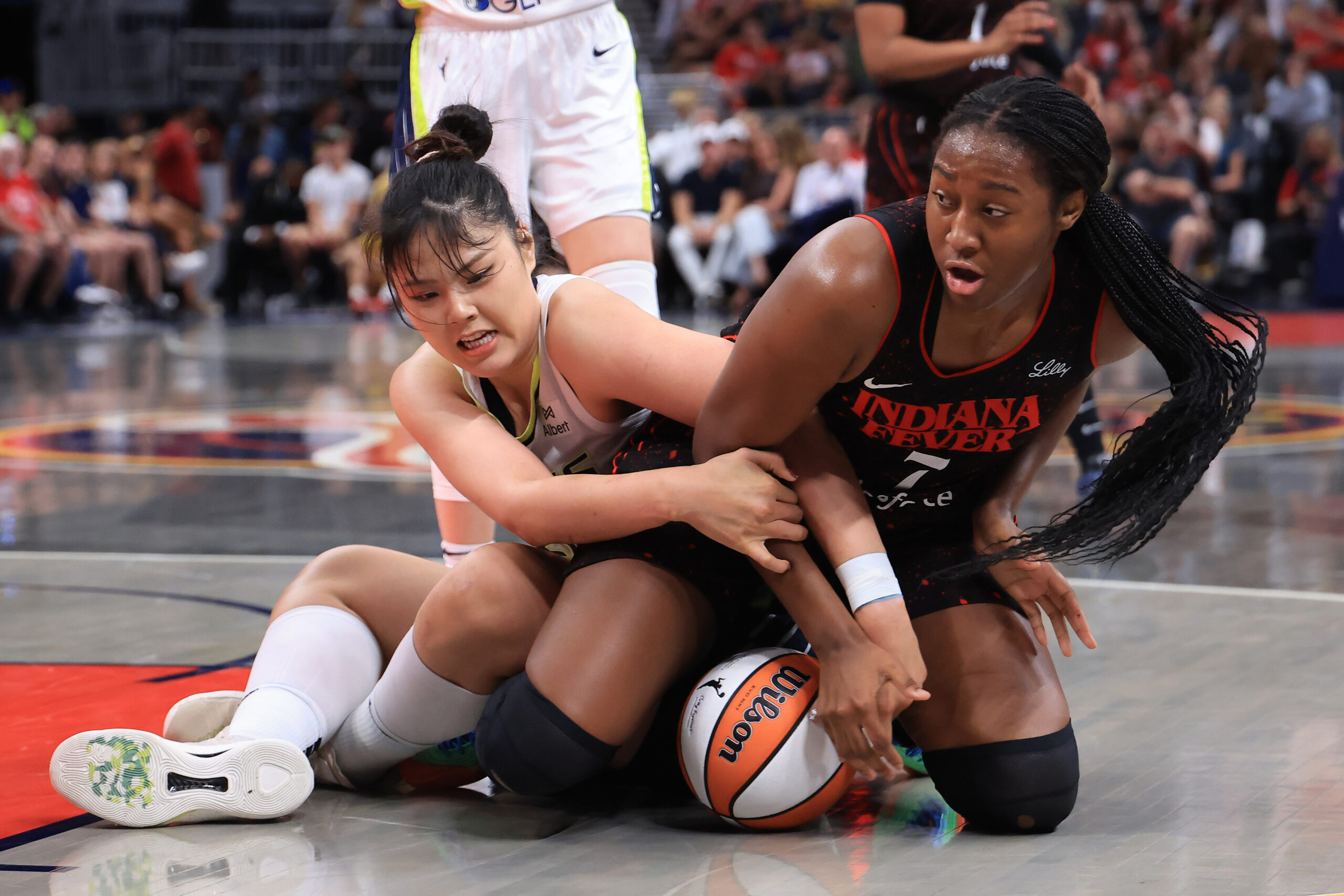 Li Yueru, Dallas Wings, Indiana Fever, Aliyah Boston, WNBA News