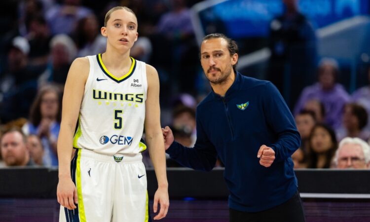 Paige Bueckers, Dallas Wings, WNBA, Chris Koclanes