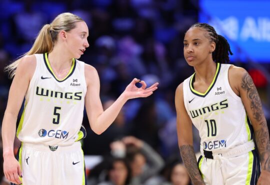 Paige Bueckers, Dallas Wings, WNBA, Aziaha James