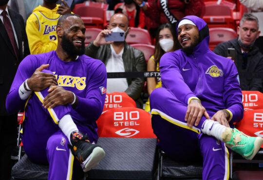 Carmelo Anthony Believes LeBron James Should Retire From NBA With Los Angeles Lakers