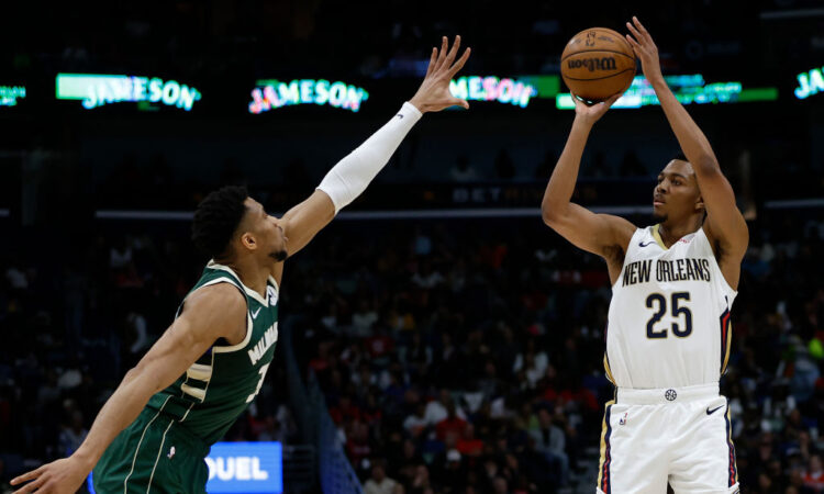 Warriors Continue To Be Linked To Bucks' Giannis Antetokounmpo, Pelicans' Trey Murphy III NBA
