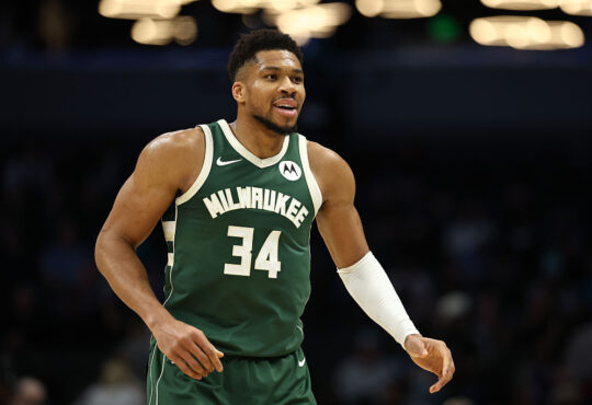 NBA Trade Idea Sends Giannis Antetokounmpo From Milwaukee Bucks To Toronto Raptors