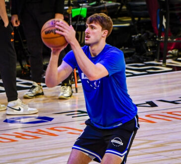 Cooper Flagg warms up on the court at Madison Square Garden before Dallas Mavericks vs. New York Knicks