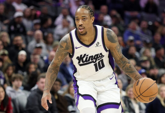NBA: DeMar DeRozan dribbles the ball for the Sacramento Kings against the Toronto Raptors at Golden 1 Center