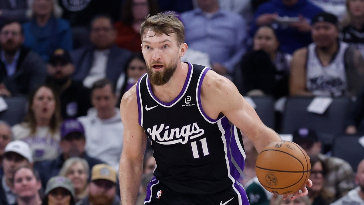 NBA: Domantas Sabonis dribbles the ball up the court for the Sacramento Kings against the Miami Heat at Golden 1 Center