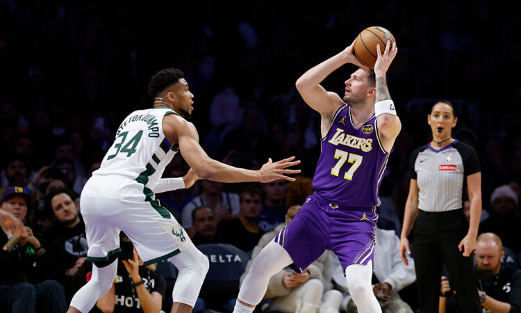 NBA Los Angeles Lakers 'Viable Threat' To Trade For Milwaukee Bucks' Giannis Antetokounmpo This Offseason