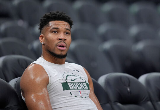 Giannis Antetokounmpo Says He Wants To Retire From NBA With Milwaukee Bucks Amid Trade Rumors