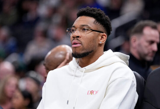 Milwaukee Bucks Tell Teams They Won't Trade Giannis Antetokounmpo NBA