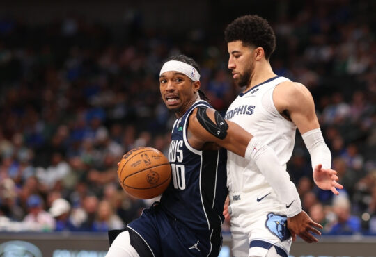 NBA: Brandon Williams drives the ball for the Dallas Mavericks while defended by Scotty Pippen Jr. of the Memphis Grizzlies during the fourth quarter at American Airlines Center.