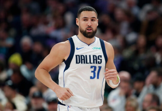 NBA: Klay Thompson runs up the court for the Dallas Mavericks during the first half against the Utah Jazz at the Delta Center