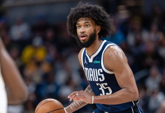 NBA: Marvin Bagley III dribbles the ball for the Dallas Mavericks against the Indiana Pacers at Gainbridge Fieldhouse.