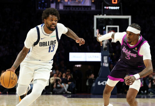 NBA: Naji Marshall of the Dallas Mavericks drives to the basket against the Minnesota Timberwolves at Target Center