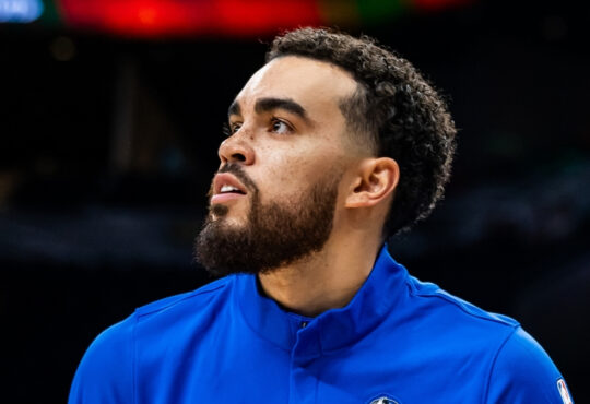 NBA: Tyus Jones shoots during pregame warmups for the Dallas Mavericks in San Antonio