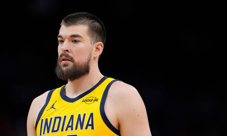 Indiana Pacers center Ivica Zubac