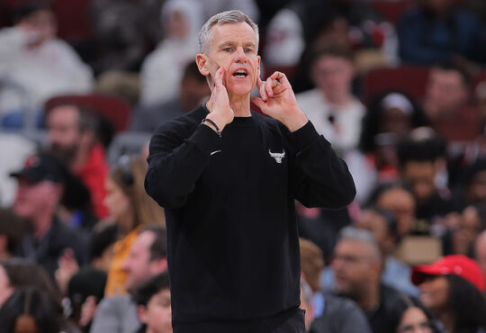 Chicago Bulls head coach Billy Donovan