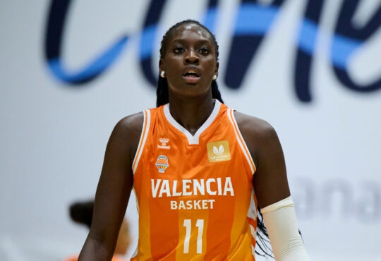 Awa Fam dribbles for Valencia Basket during a Liga Femenina Endesa game against Movistar Estudiantes in Madrid.