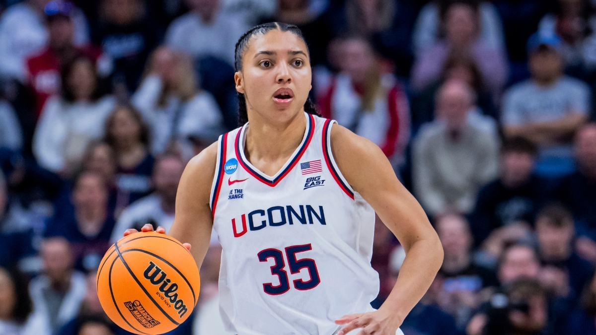 Azzi Fudd of UConn in action against UTSA during the 2026 NCAA Women’s Basketball Tournament first round at Gampel Pavilion.