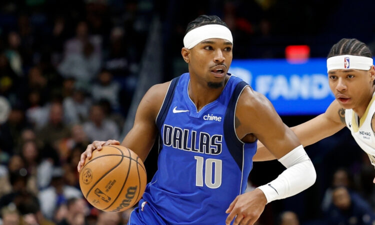 Brandon Williams drives to the basket during Mavericks vs. Pelicans at Smoothie King Center on March 16, 2026.