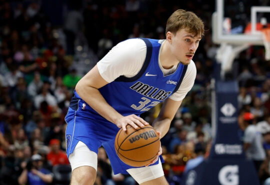Cooper Flagg drives to the basket during the Dallas Mavericks’ game against the New Orleans Pelicans at Smoothie King Center on March 16, 2026.