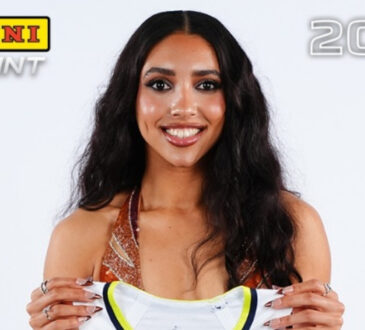 Azzi Fudd 2026 Panini Instant WNBA Draft Night No. 5 Base trading card