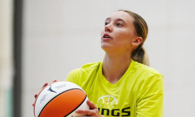 Dallas Wings guard Paige Bueckers shoots a free throw during the final portion of Day 1 of training camp at College Park Center.