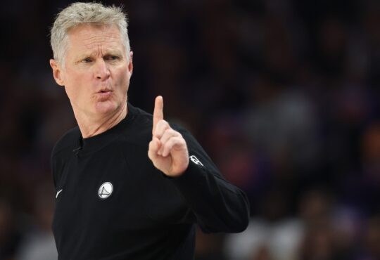 Golden State Warriors head coach Steve Kerr reacts during the Western Conference Play-In Tournament game against the Phoenix Suns at Mortgage Matchup Center on April 17, 2026.