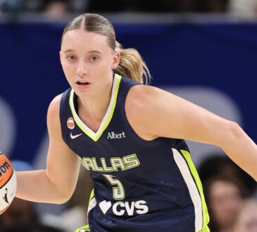 Guard Paige Bueckers pulling up off the bounce to isolate on the perimeter during the first half against the Chicago Sky.
