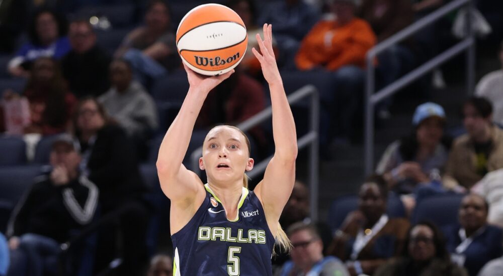Guard Paige Bueckers elevating for a mid-range jump shot during the first half against the Chicago Sky.