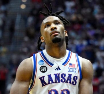 Darryn Peterson in a Kansas Jayhawks uniform during an NCAA Tournament game