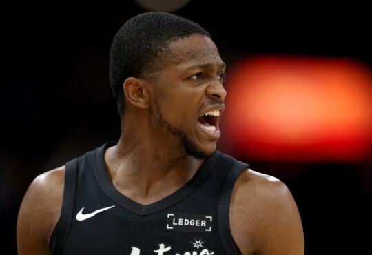 San Antonio Spurs guard De'Aaron Fox reacts during a 2025-26 game