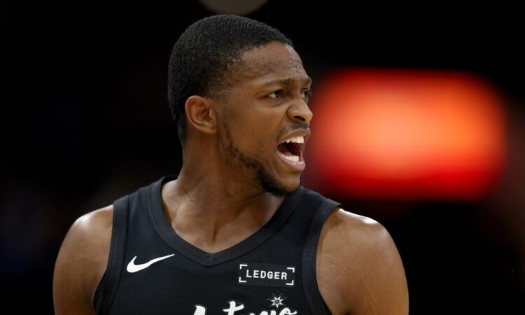 San Antonio Spurs guard De'Aaron Fox reacts during a 2025-26 game