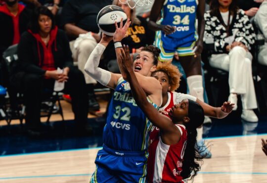 Dallas Wings forward Jessica Shepard drives to the rim against the Las Vegas Aces at College Park Center.