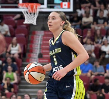 Dallas Wings guard Paige Bueckers dribbles the ball up the floor against the Toronto Tempo during the first half at Bell Centre.