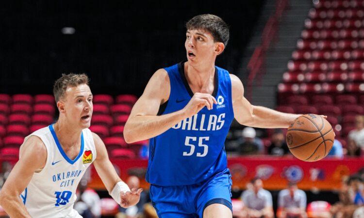 Mavericks guard Sergio De Larrea (55) dribbles past an Oklahoma City Thunder defender during a Summer League game